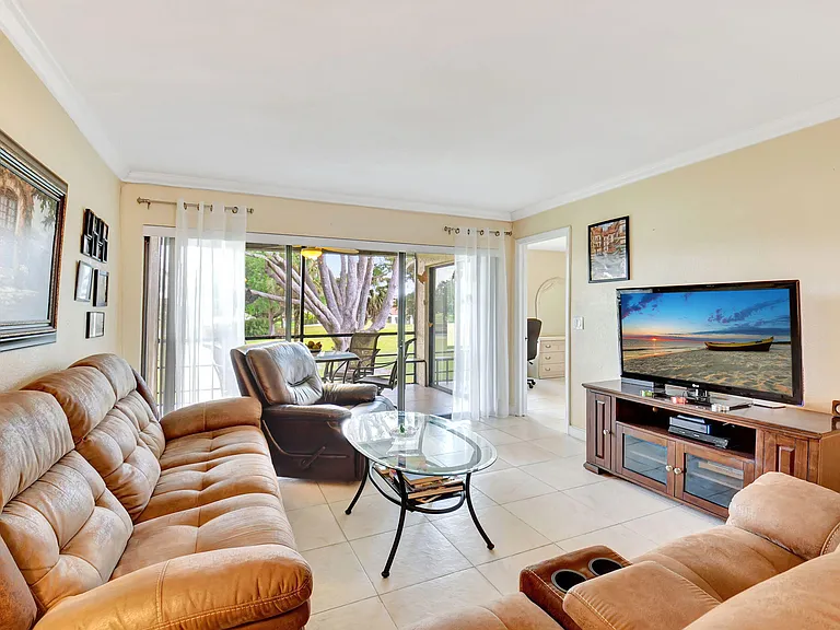 5715 Fairway Park Dr #201 — Photo 8