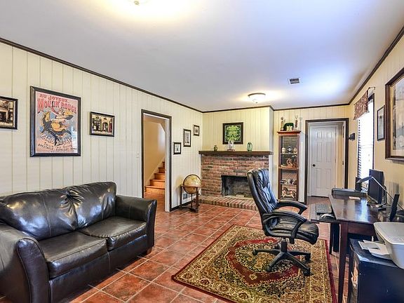 5th image of 2412 Carrington Way SE
