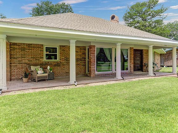 2nd image of 106 Arbor Ln