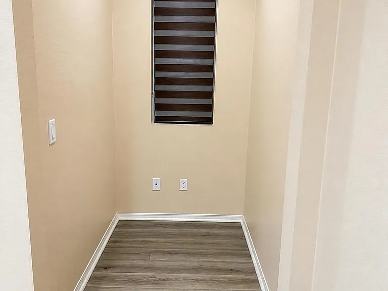 2818 E Berry Loop Privadounit #67 — Photo 13