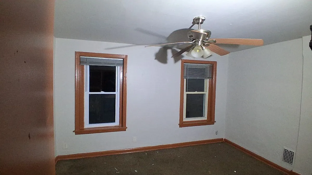 2 bed, 1.0 bath, 700 sqft, $1,200 — Photo 1