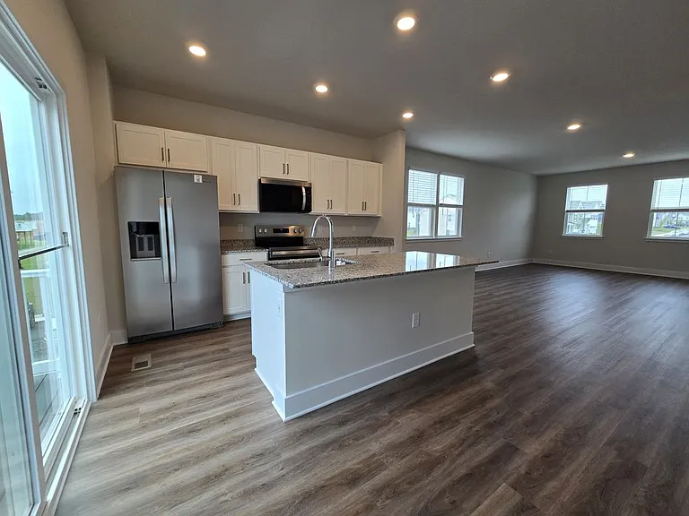 117 Lakota St — Photo 4