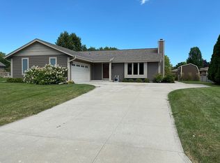 9114 S 29th St, Franklin, WI 53132