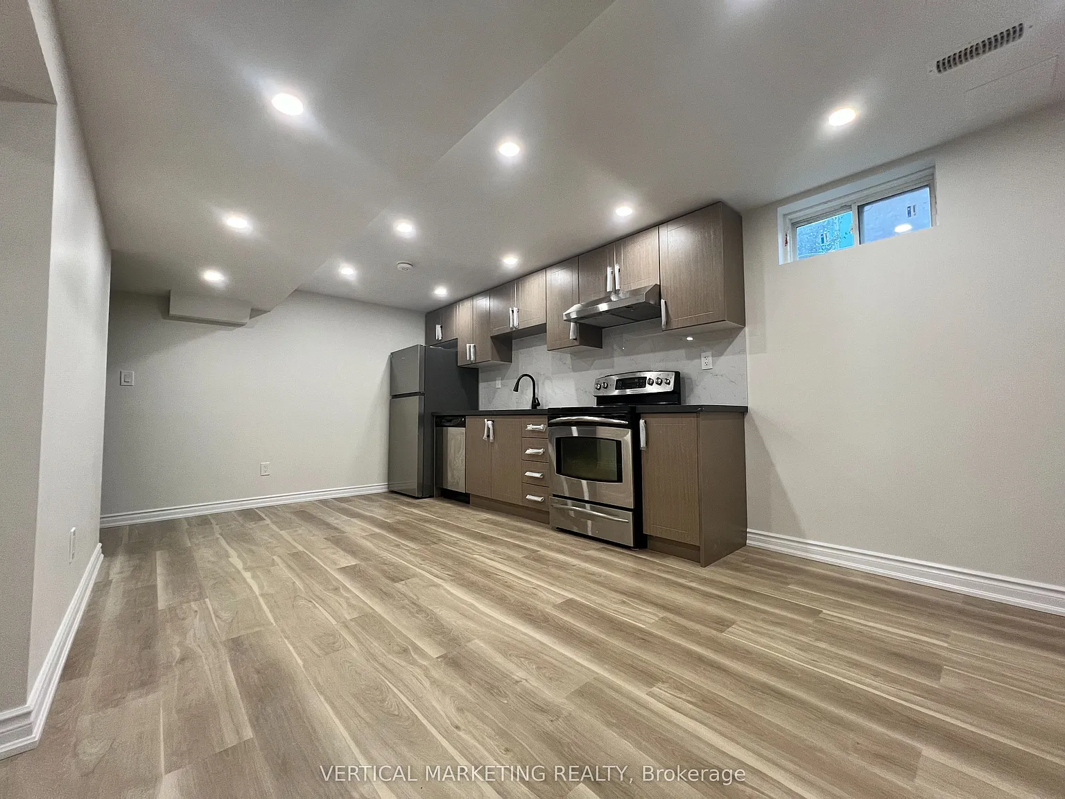 2 bed, $2,100 — Photo 2