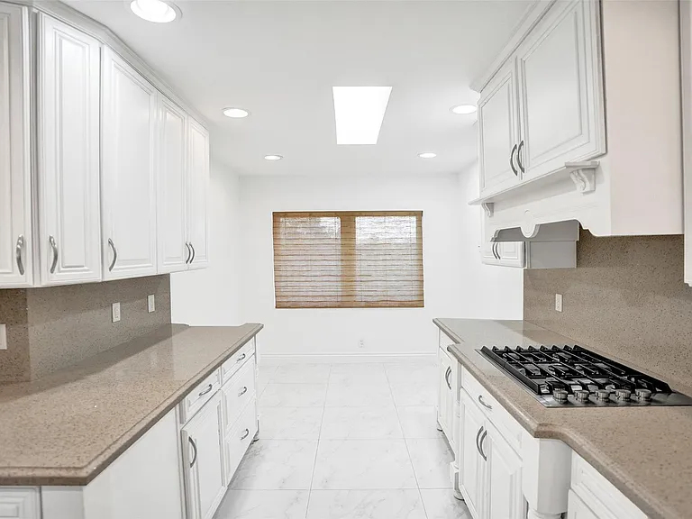 26 Cayuga Rd — Photo 23