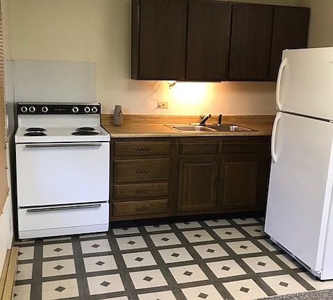 Kitchen with lots of storage