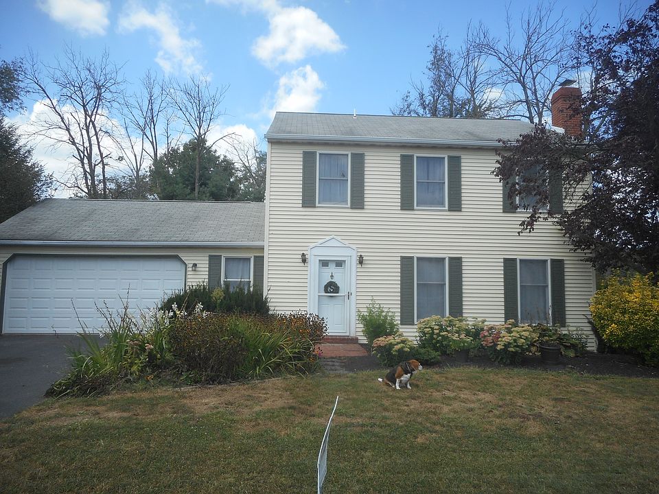 1st image of 1916 Bradley Dr