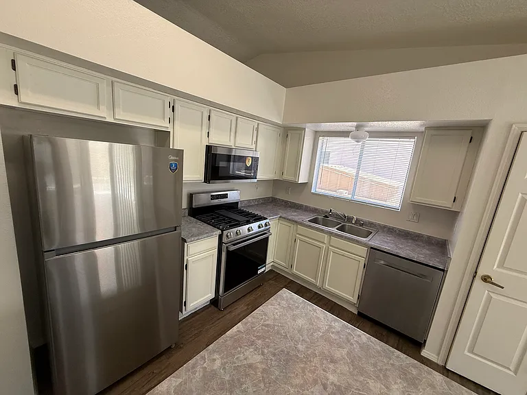8310 Camino Paisano NW — Photo 8