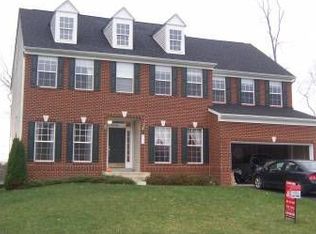 597 Sawgrass Dr, Charles Town, WV