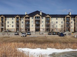 304 Mackenzie Way SW #8323, Airdrie, AB T4B 3H6