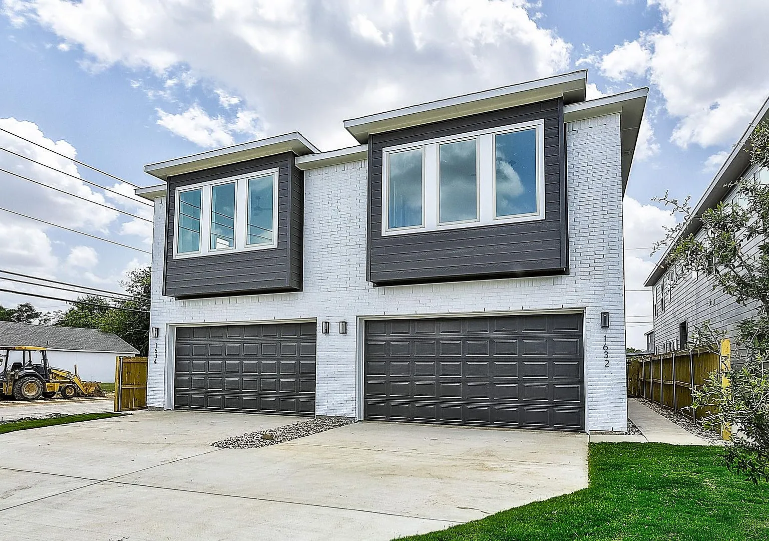 Luxury Living Redefined in the Heart of Fort Worth. — Photo 1