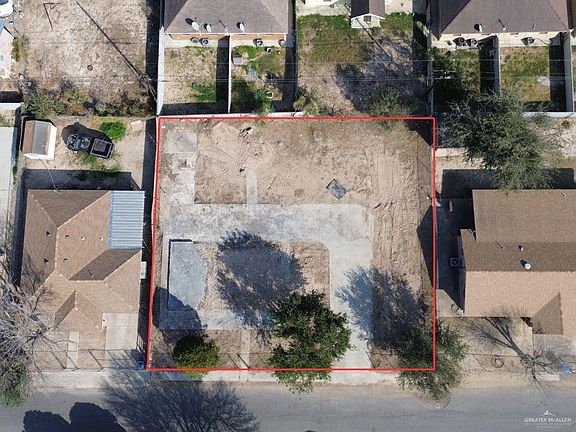 3rd image of 214 Pete Solis Rd