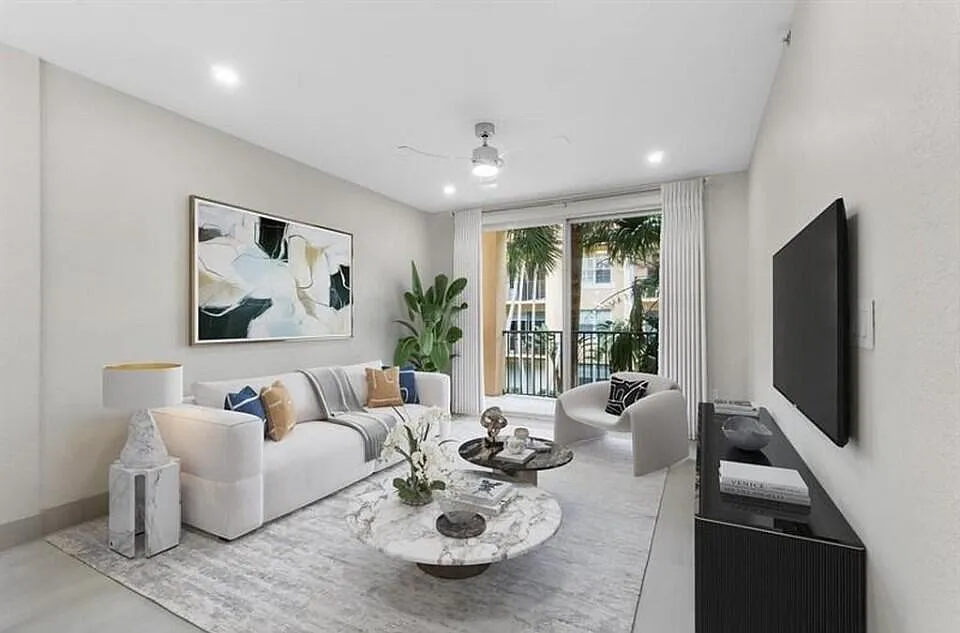 Flagler Pointe — Photo 2