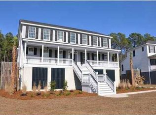 1835 Delacourt Ave, Mount Pleasant, SC 29466