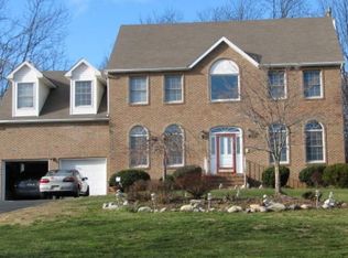 166 Brandon Ct, Neshanic Station, NJ 08853