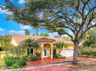 18782 NW 90th Ave, Hialeah, FL 33018