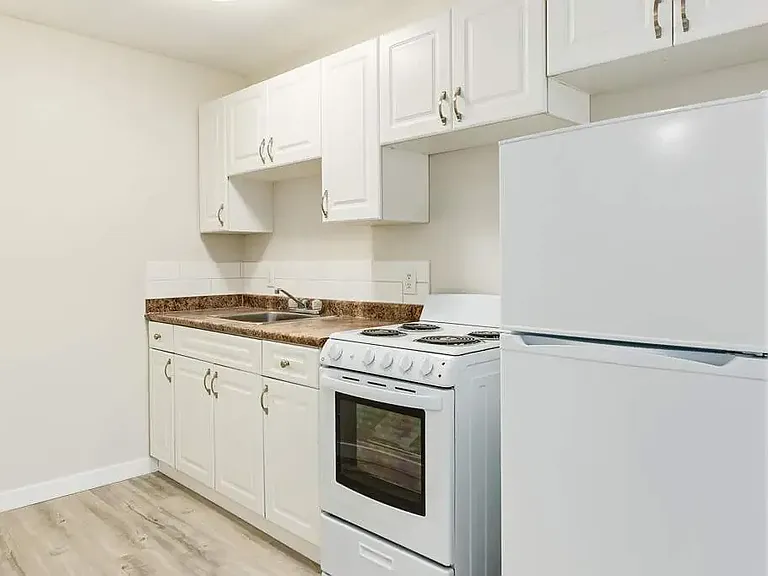 11832 88th St NW — Photo 39