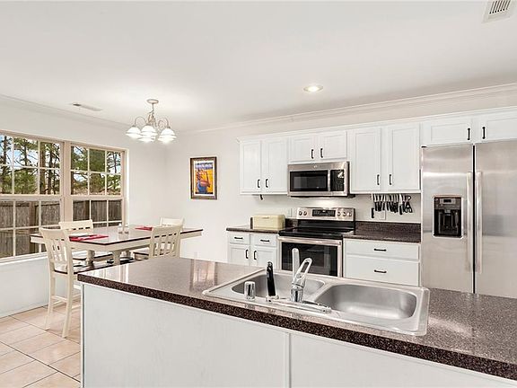4th image of 2133 W Skyler Dr