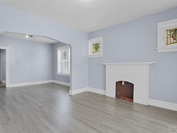 5th image of 4909 Lansdowne Ave