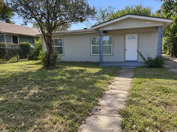 2618 Lombrano St, San Antonio, TX 78228