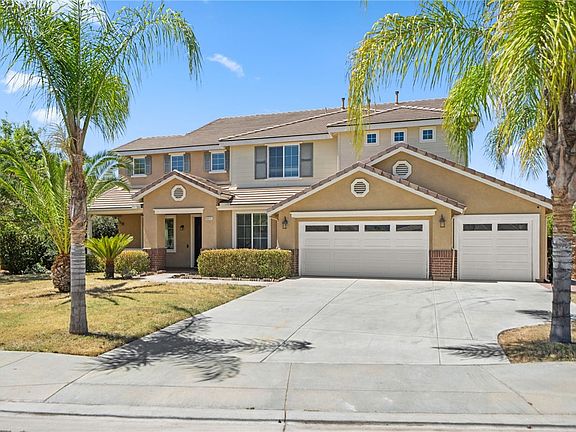 3rd image of 9511 Capitan Ct