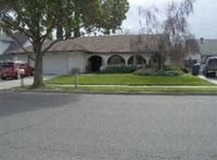 1884 Marcella St, Simi Valley, CA 93065