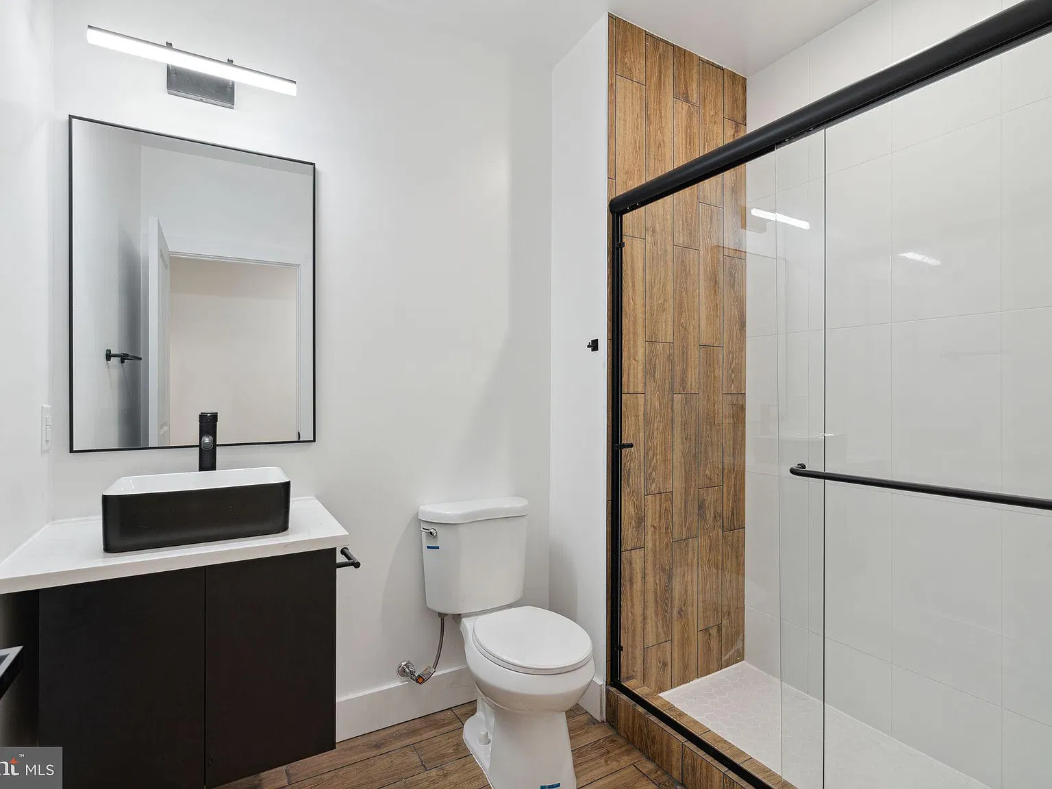 3 bed, 3.0 bath, $3,500 — Photo 4
