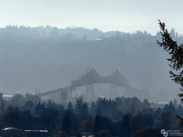 12 Forest Hill Estate Drive, Longview, WA 98632