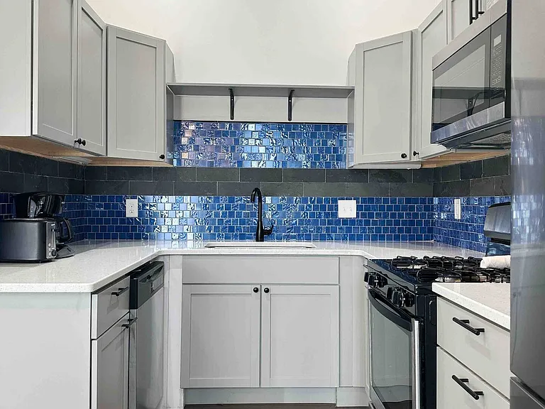 131 Washington Ave #B — Photo 5