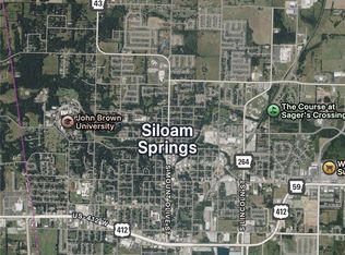 804 W Kelleyann St #19, Siloam Springs, AR 72761