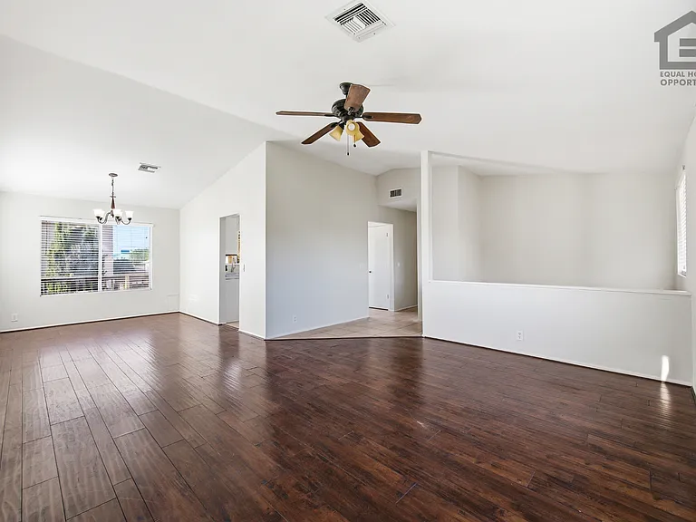 7202 W Corrine Dr — Photo 9