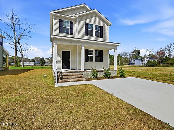 2nd image of 708 W Hayes Street