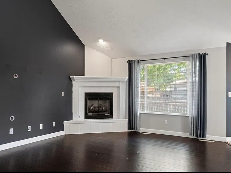 3339 E Cardinal St — Photo 9
