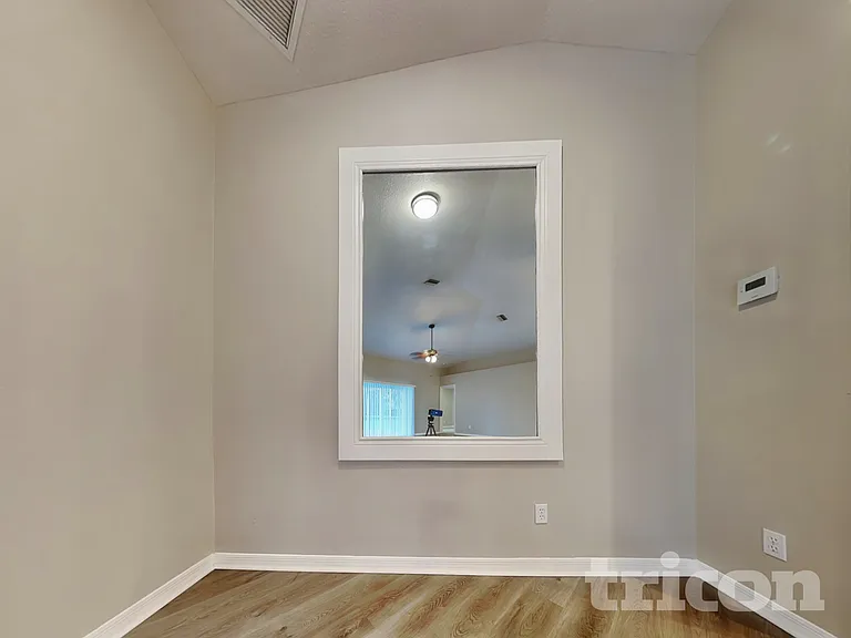 1748 Pembrooke Way — Photo 4
