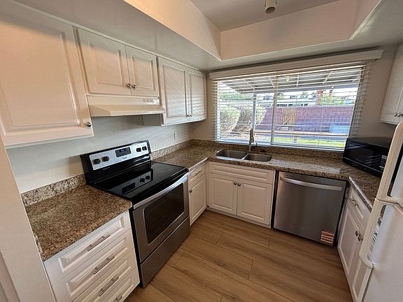 4th image of 8601 E Orange Blossom Ln