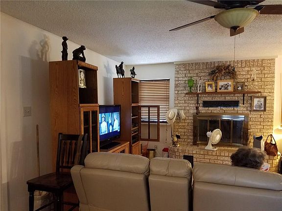 2nd image of 8041 Bluebonnet Ave