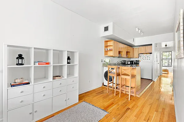 Sold by Compass | media 2