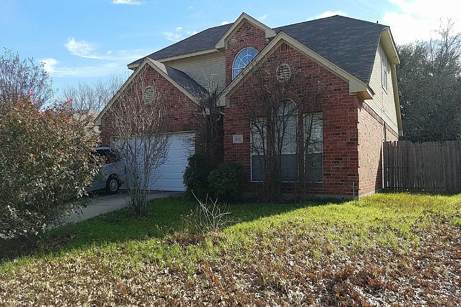 2nd image of 210 Springpark Dr