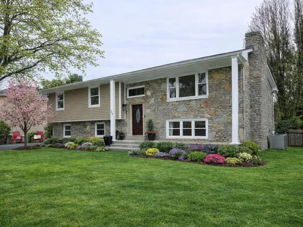 3829 Gladman Way, Lexington, KY 40514