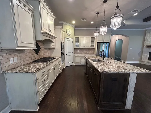 15623 Shady Brook Ln — Photo 5