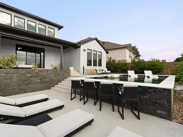 6517 Empresa Dr — Photo 24