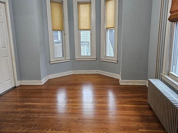 4th image of 69 Cornell St #1
