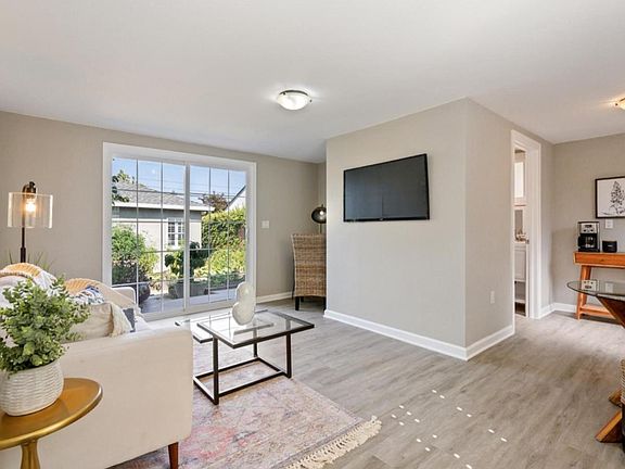 3rd image of 460 Alameda De Las Pulgas