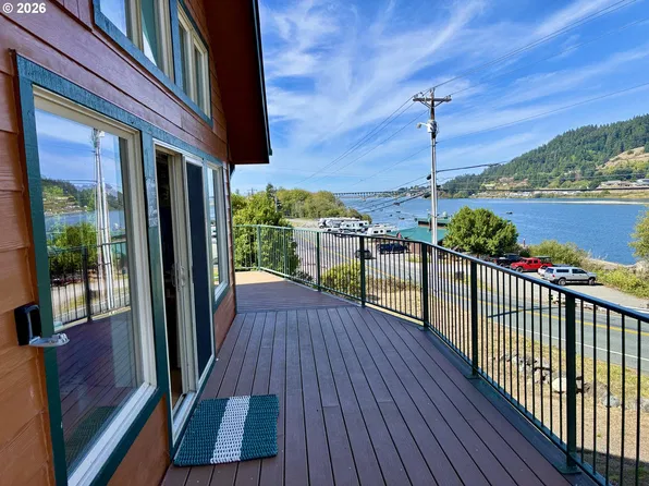 94770 Jerrys Flat Rd, Gold Beach, OR 97444