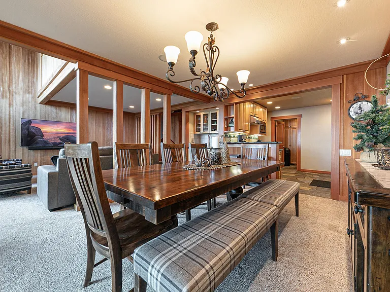 1877 N Lake Blvd #46 — Photo 12