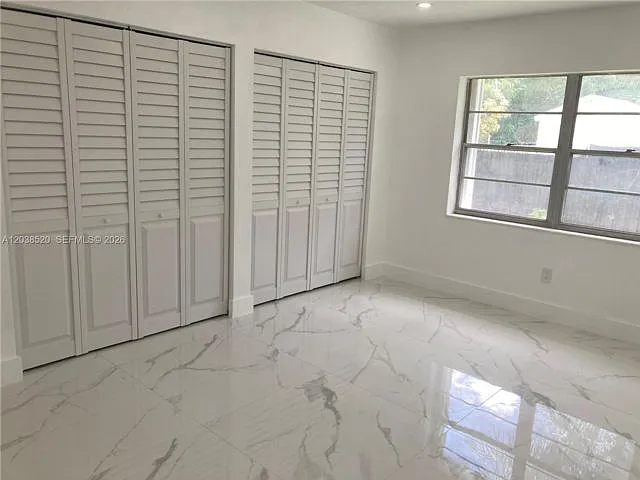 18765 SW 100th Ave — Photo 8