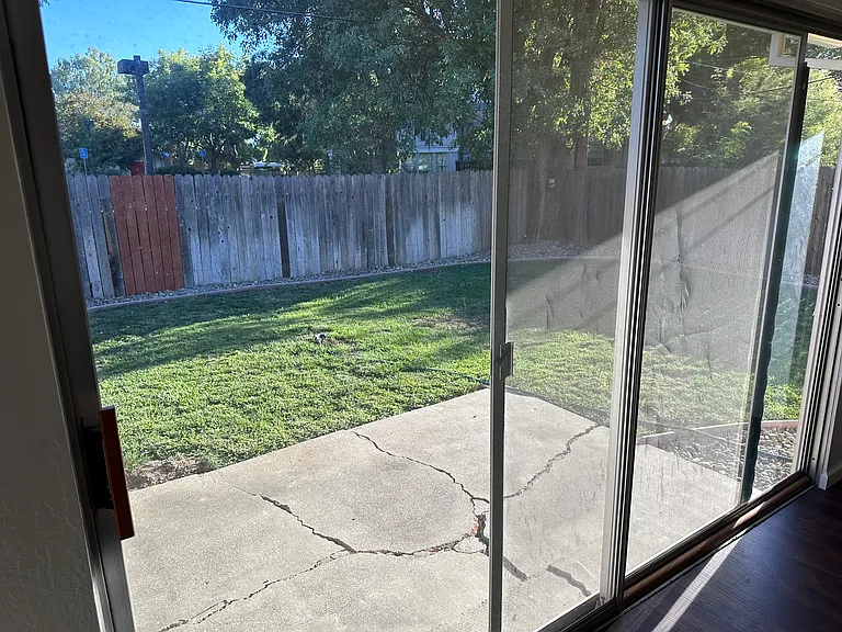 638 Radcliffe Dr — Photo 7