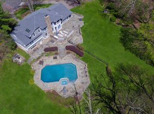 22 Marling Ln, Pleasantville, NY 10570