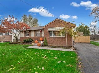 86 Caswell St, Lancaster, NY 14086