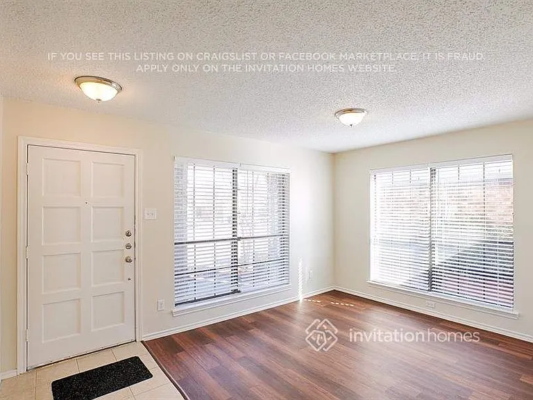 1340 Todd Dr — Photo 2